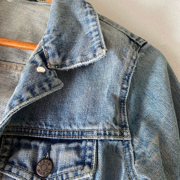 J. Crew Denim Light Wash Trucker Jean Jacket Size Small 100% Cotton - Picture 4 of 6